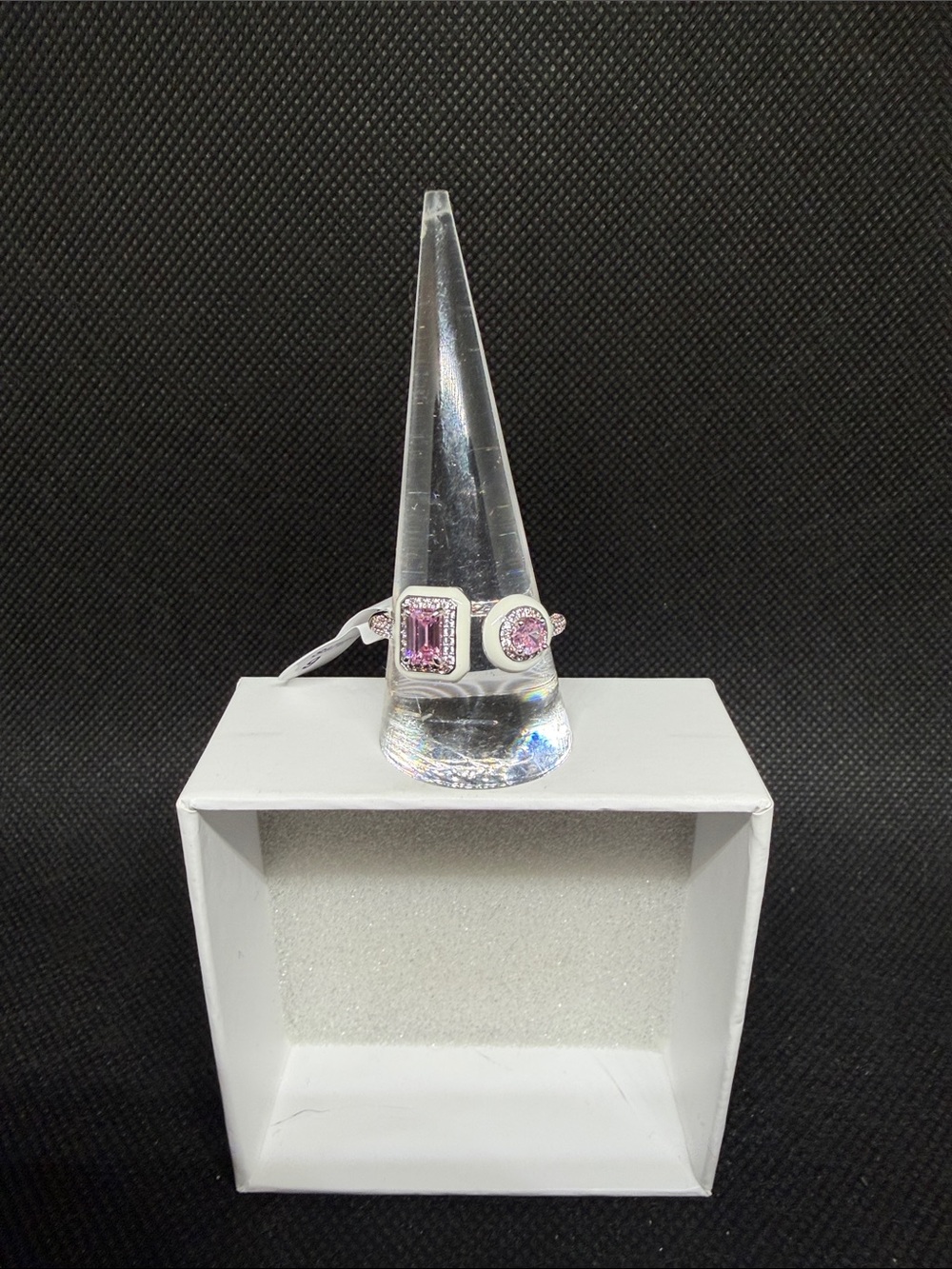 Rose Quartz and White Enamel on Rhodium